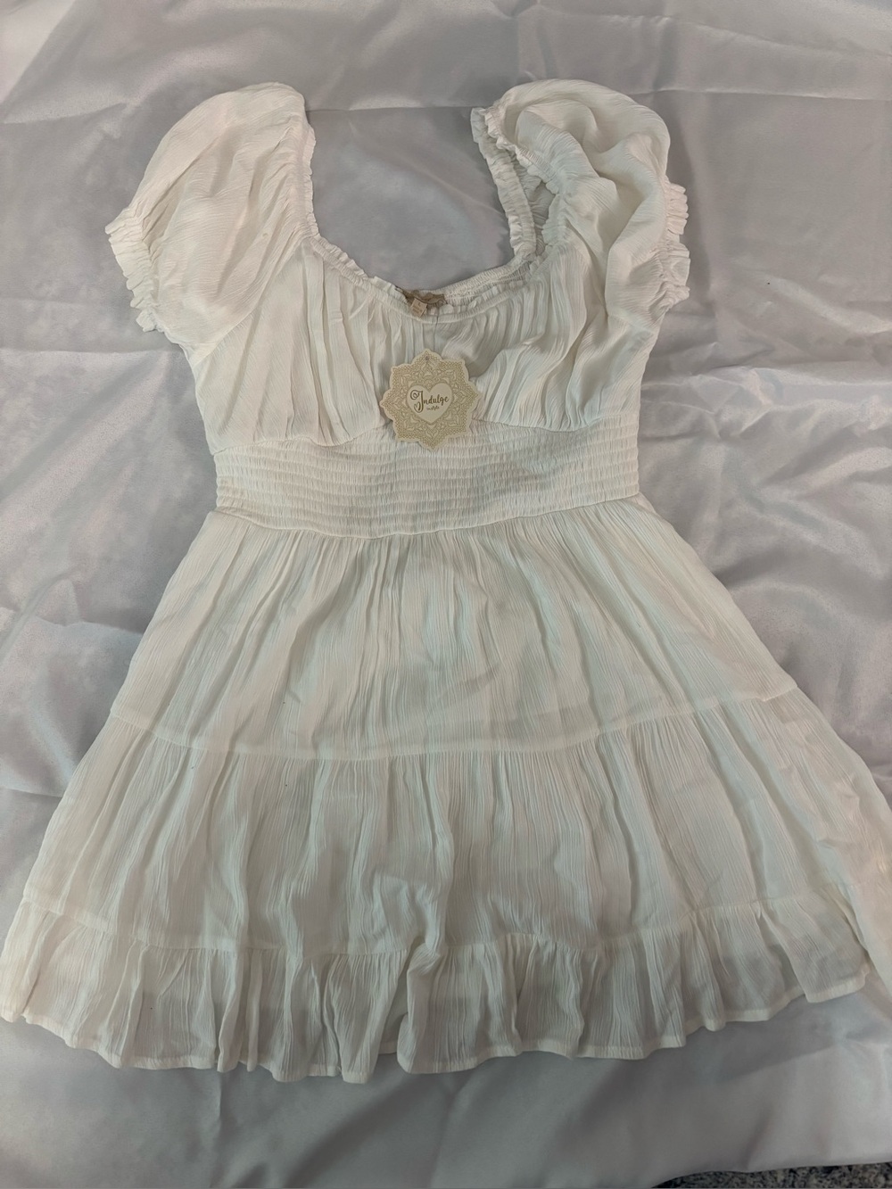 Indulge NWT White Ruffled Puff Sleeve Tiered Dress